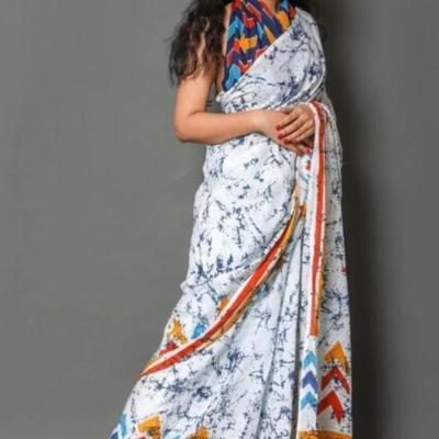 Addey - Cotton Mulmul Printed Saree With Blouse